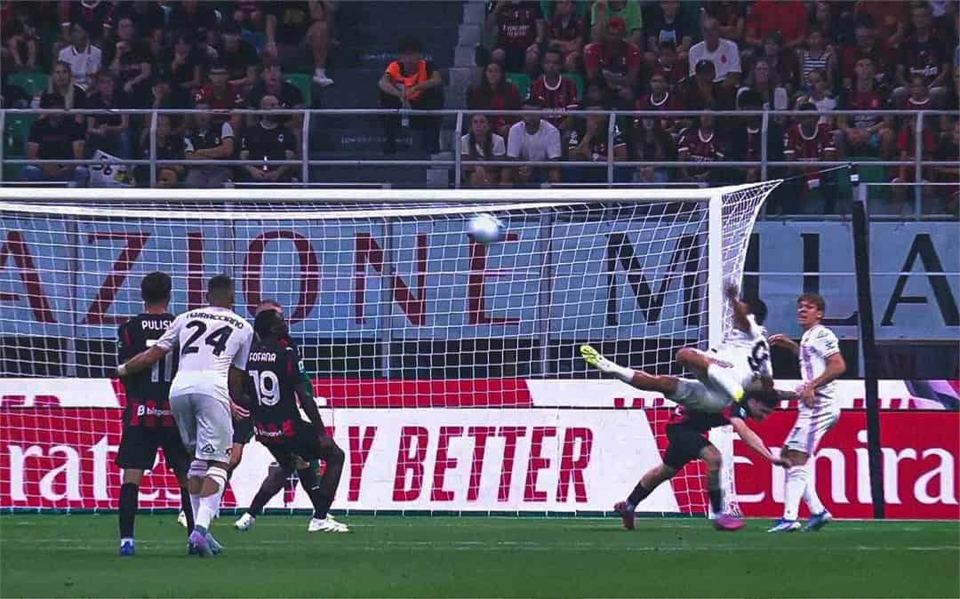 ميلان يسقط بالخسارة أمام كريمونيسي في الدوري الإيطالي